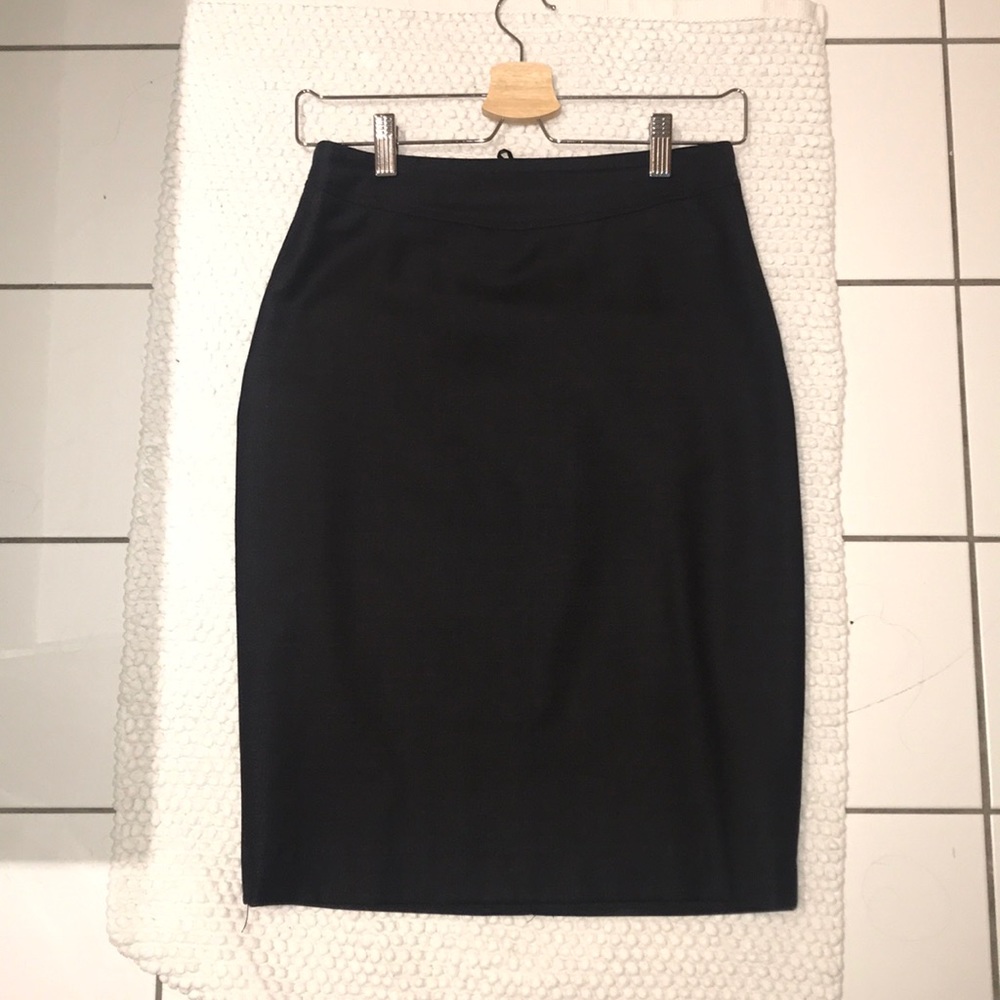 Grey pencil skirt